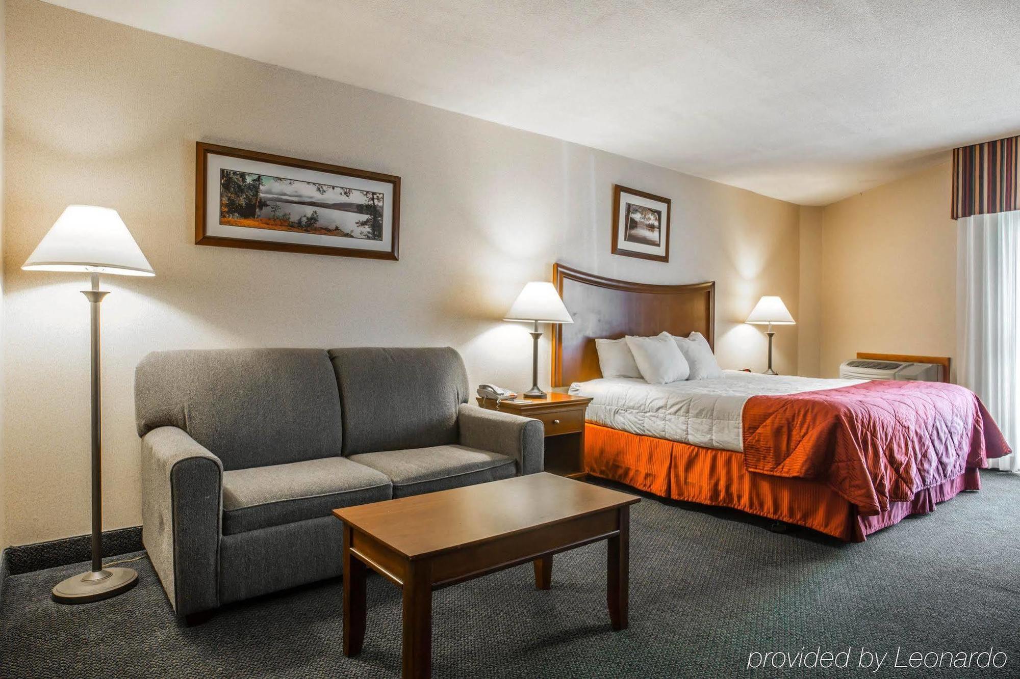 Clarion Inn & Suites Lake George Luaran gambar